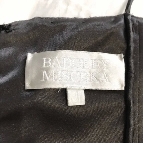 BADGLEY MISCHKA GREY LACED SEQUIN EVENING DRESS - 8 - Picture 7 of 9